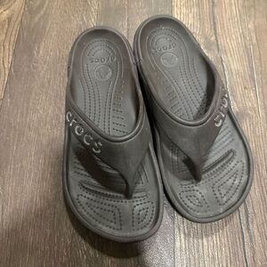 Crocs rubber navy and white womens 8 flip flops